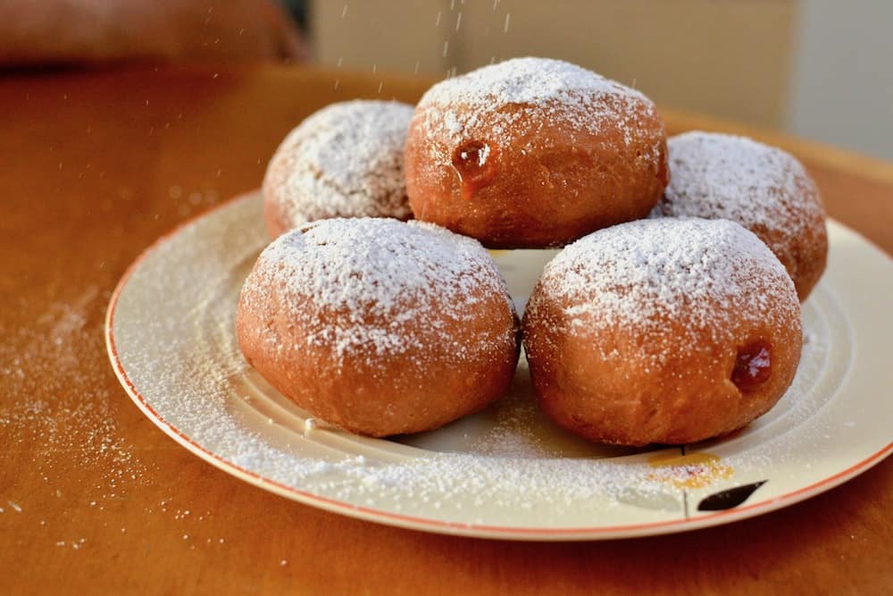 Vegan Apricot Jam Doughnuts (Faschingskrapfen) Vegan on Board