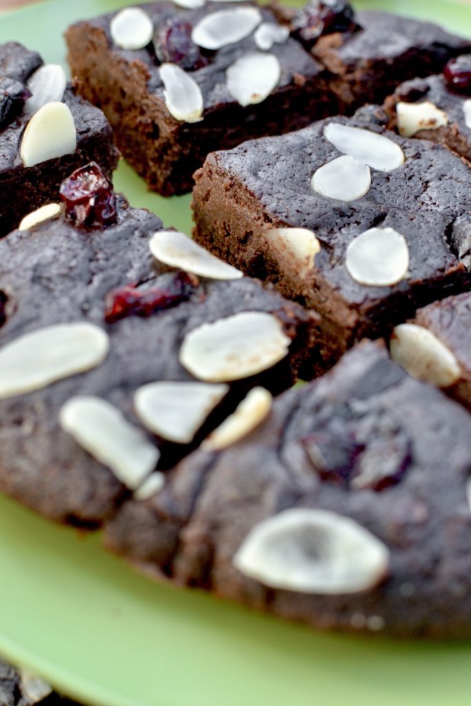 Brownie cut into squares