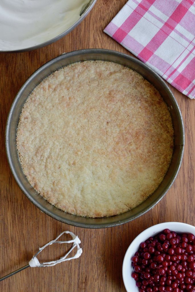 The blind baked base has turned light golden brown