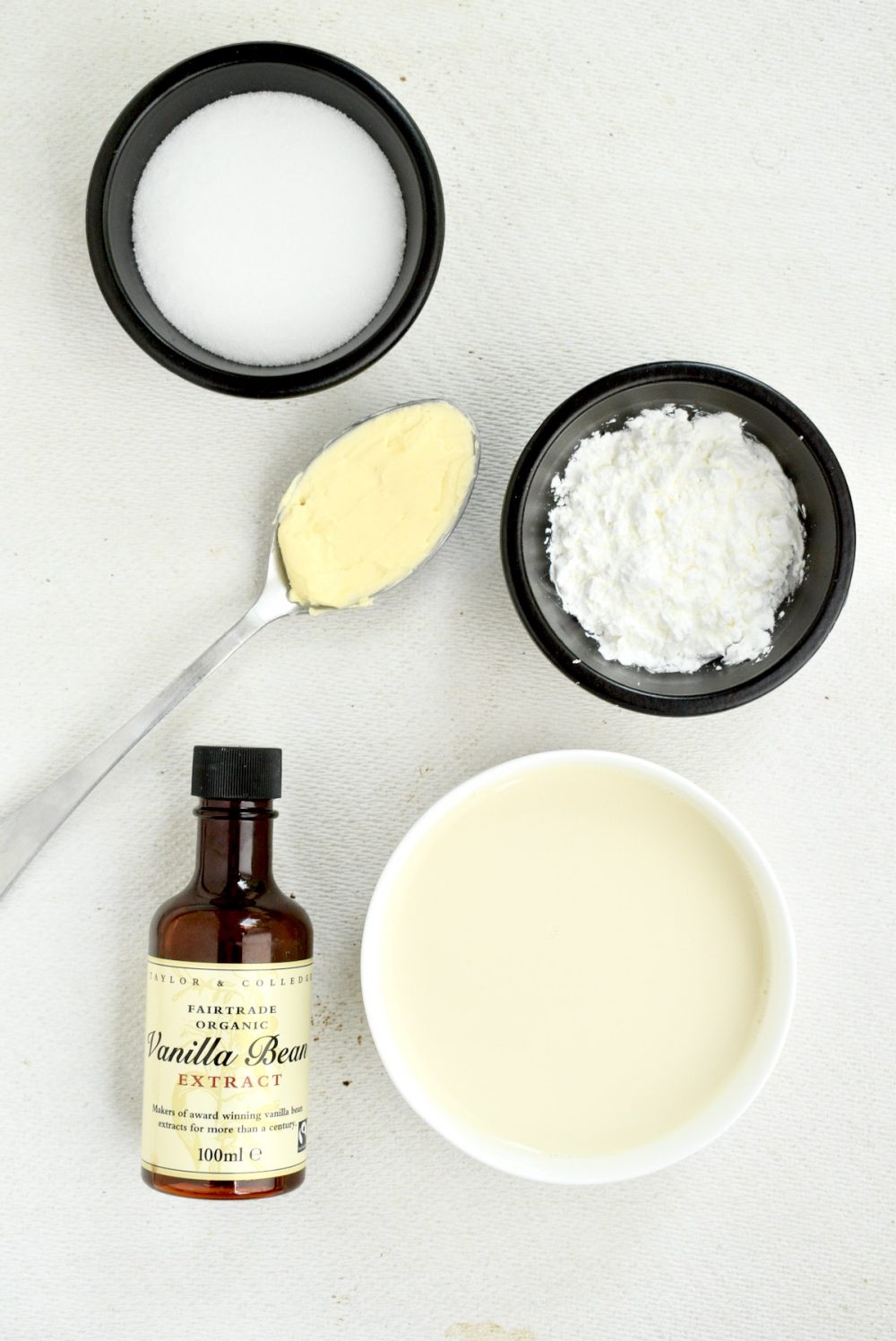 The ingredients for creme patissiere: Non-dairy milk, cornstarch, sugar, vegan butter, vanilla extract.