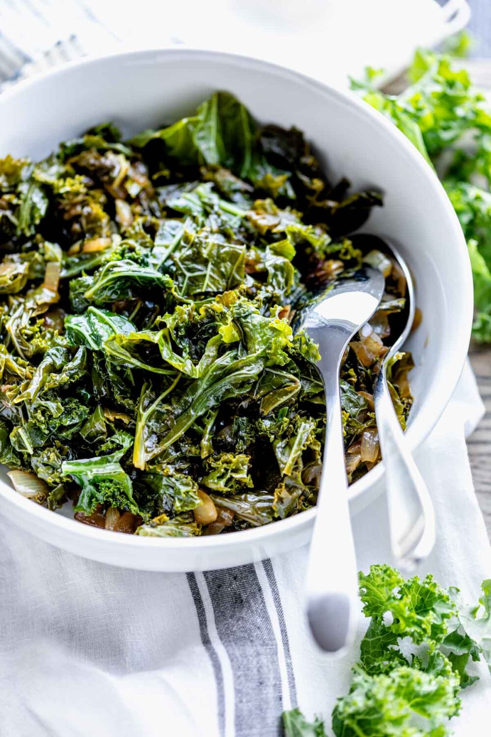 A bowl of sauteed kale.